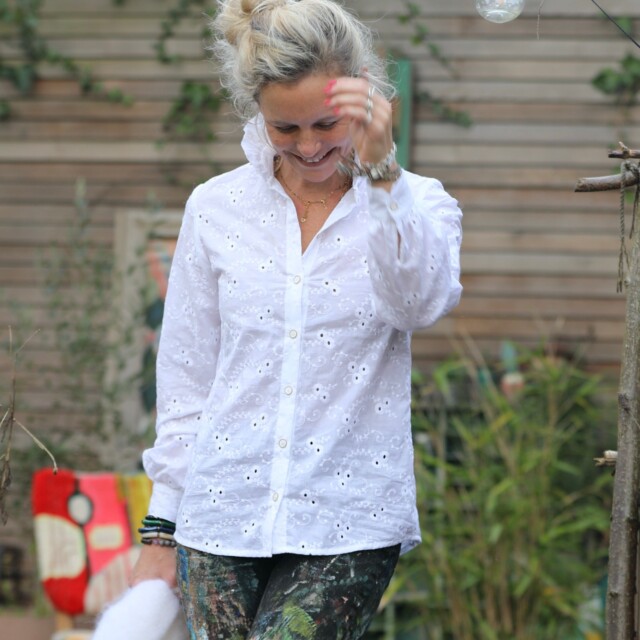 Quintessence - Blouse Marthe –  broderie cosmos ajouré