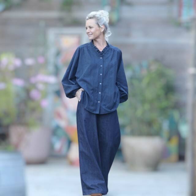 Quintessence - Blouse Miléna - broderie géométrique bleu marine