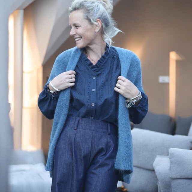 Quintessence - Blouse Miléna - broderie géométrique bleu marine