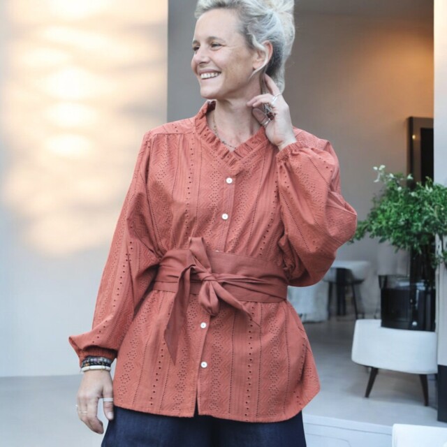 Quintessence - Blouse Miléna - broderie géométrique terracotta