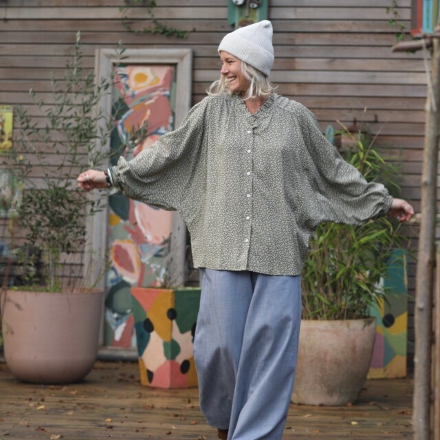 Quintessence - Blouse Miléna - coton fleurettes kaki