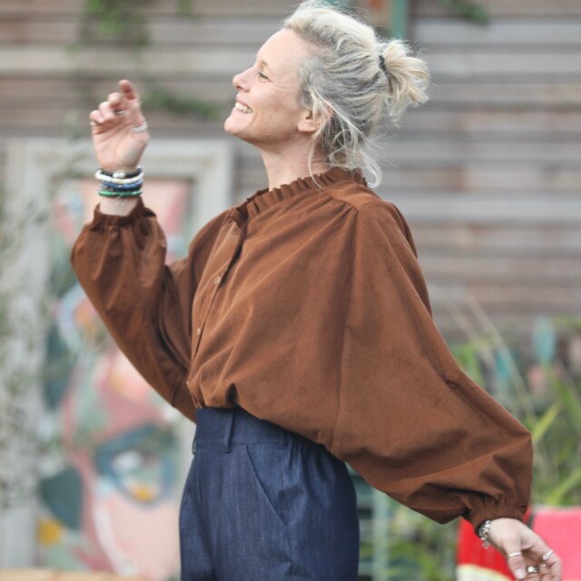 Quintessence - Blouse Miléna - velours milleraies camel