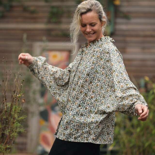 Quintessence - Blouse Miléna - voile de coton Fleurs de Jaipur