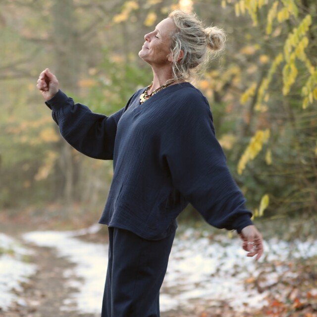 Quintessence - Blouse Mina – Double gaze de coton marine