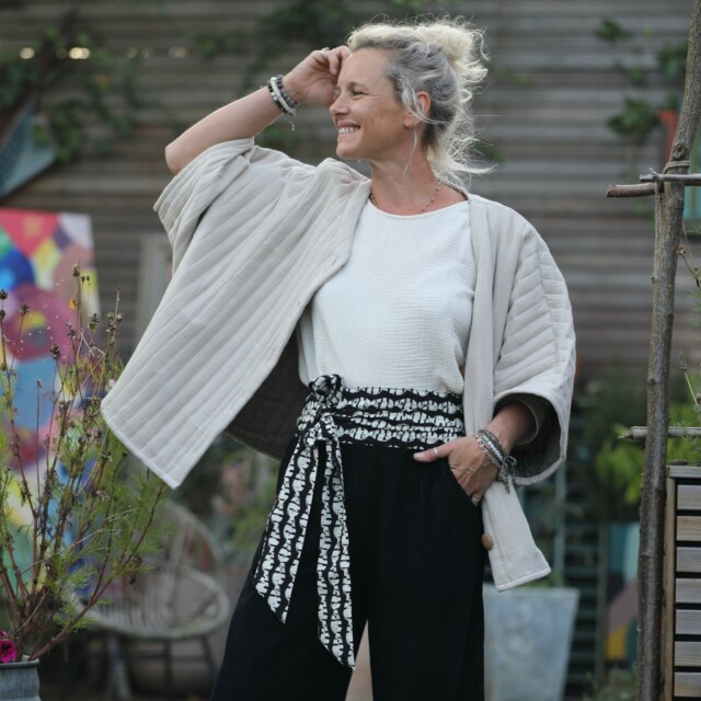 Ceinture Anita – viscose batik noir/blanc par la marque Quintessence Quintessence - Ceinture Anita – viscose batik noir/blanc