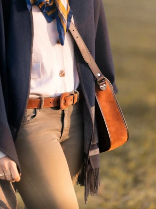 Ceinture Alba – Velours marron par la marque Daguet Daguet - Ceinture Alba – Velours marron