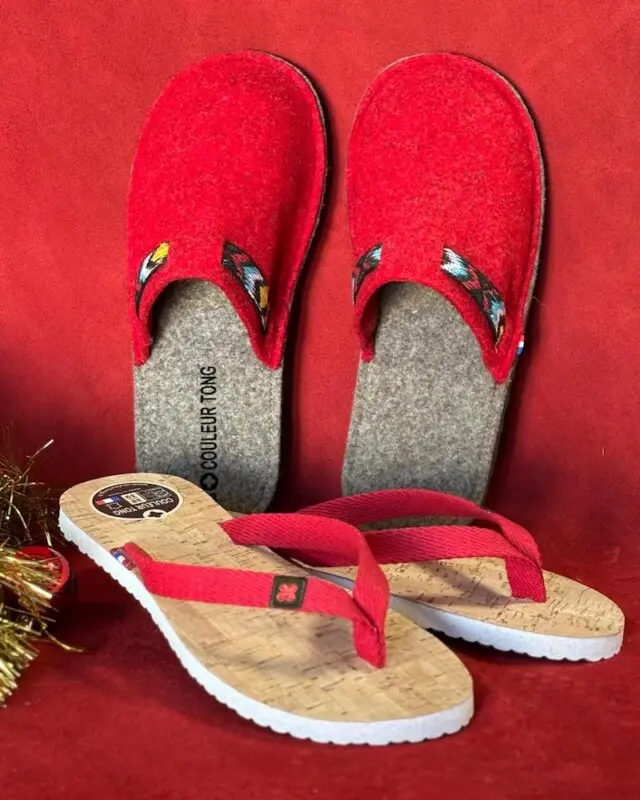 Couleur Tong - Coffret Tongs et Chaussons Made in France – Noël au Soleil – Rouge