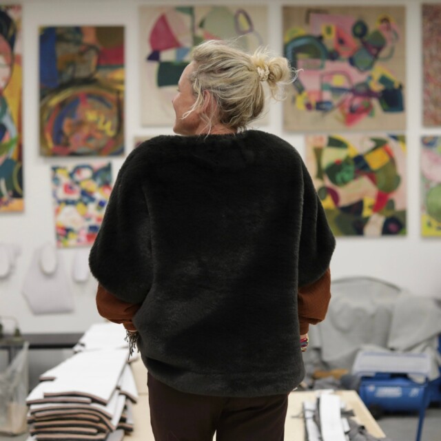 Quintessence - Le Poncho Douillet Pétronille - Fourrure cendrée