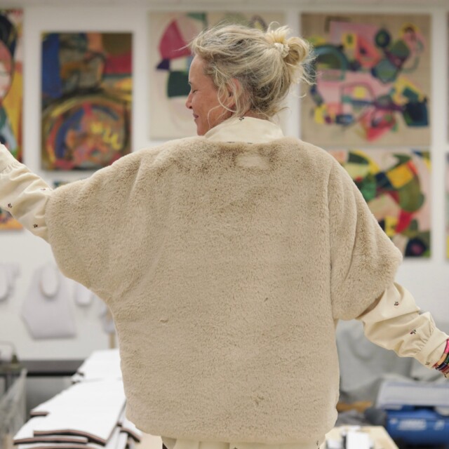 Quintessence - Le Poncho Douillet Pétronille - Fourrure ficelle