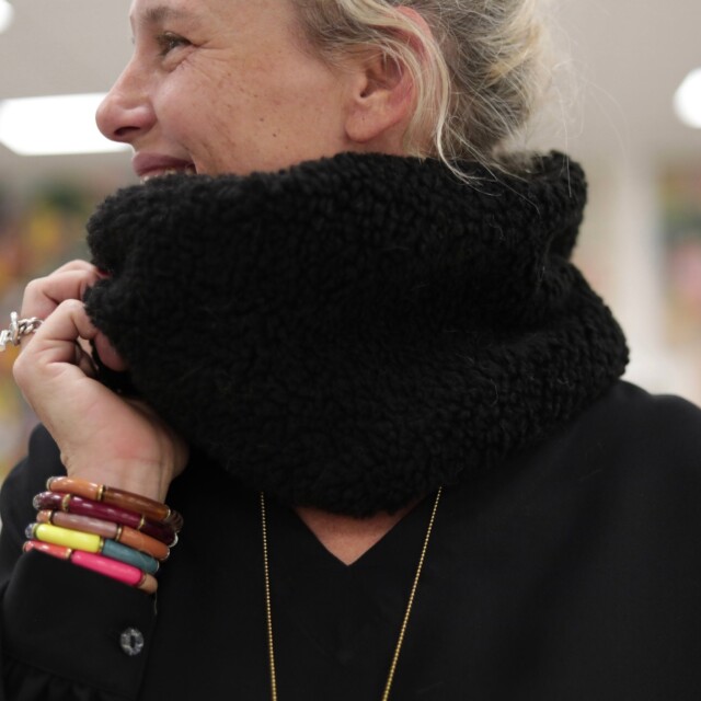 Quintessence - Le snood Douillet Nilo - Sherpa noir - hauteur 20cm