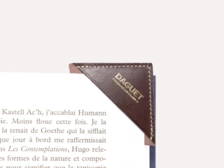 Daguet - Marque-page  Marron