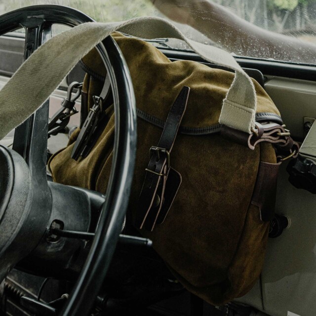 Bleu De Chauffe - Musette du Pêcheur S / Cuir Velours - Marron Noisette