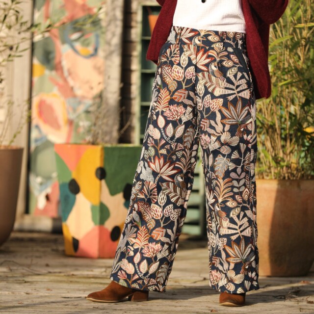 Quintessence - Pantalon Tom - jacquard passiflore/bleu nuit