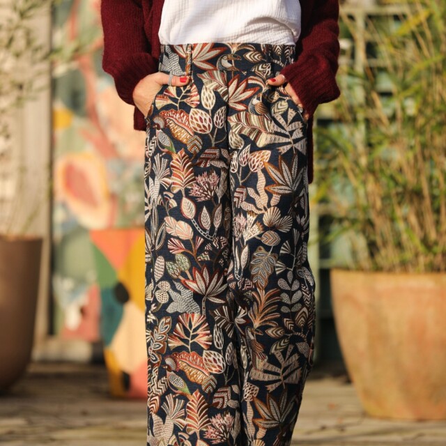 Quintessence - Pantalon Tom - jacquard passiflore/bleu nuit