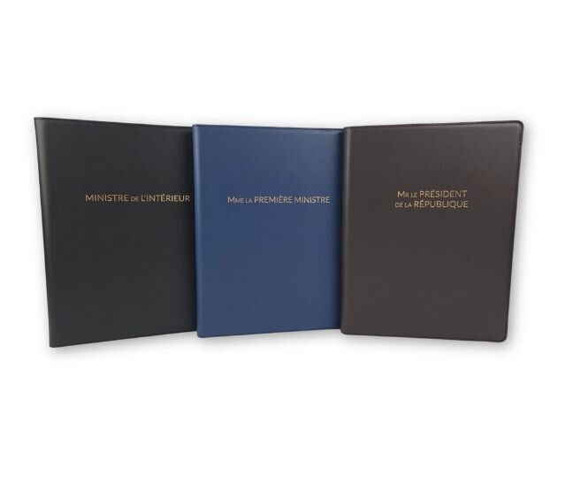 Lavoisier Maroquinier - Porte signature A4 en cuir marron foncé - PS500