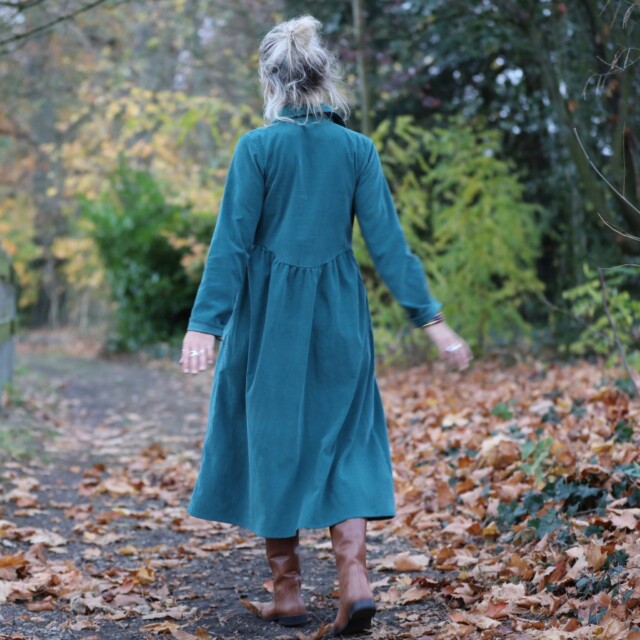 Quintessence - Robe Arlène - Velours milleraies vert émeraude