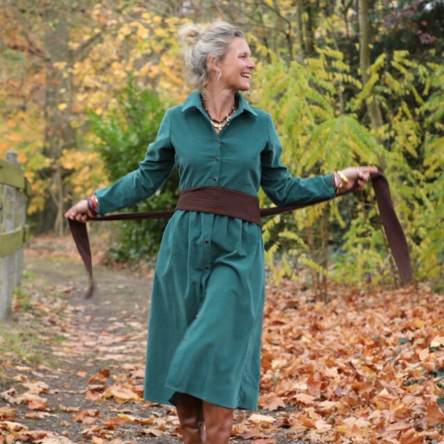 Quintessence - Robe Arlène - Velours milleraies vert émeraude