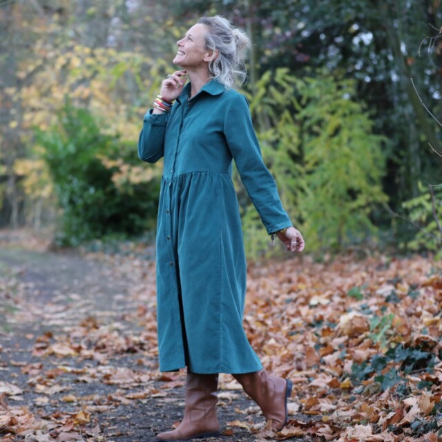 Quintessence - Robe Arlène - Velours milleraies vert émeraude