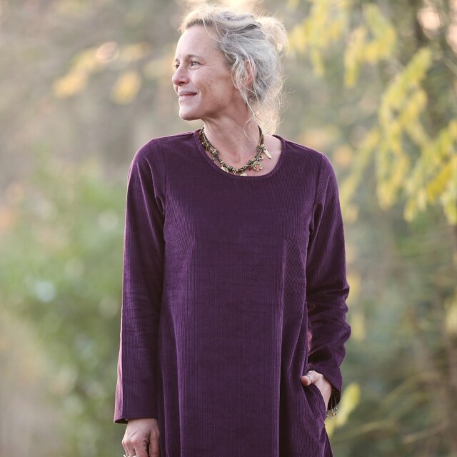 Quintessence - Robe Armande – velours côtelé prune