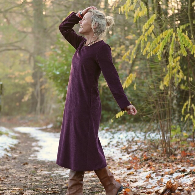 Quintessence - Robe Armande – velours côtelé prune