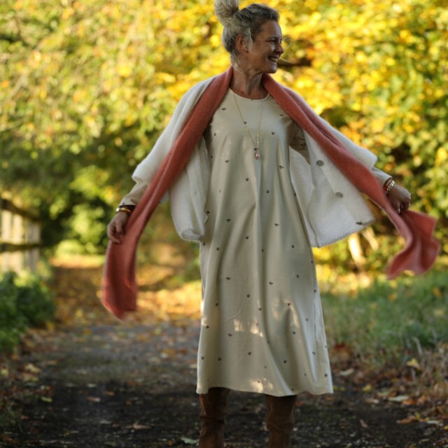 Quintessence - Robe Armande – Velours milleraies ivoire fleuri