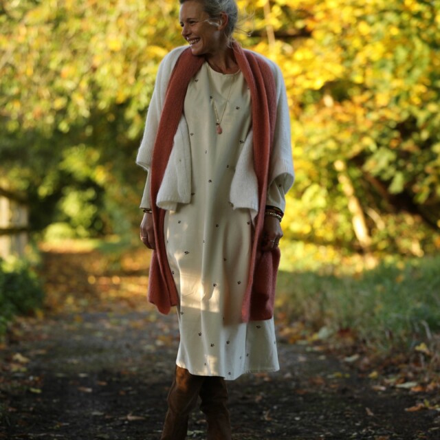 Quintessence - Robe Armande – Velours milleraies ivoire fleuri