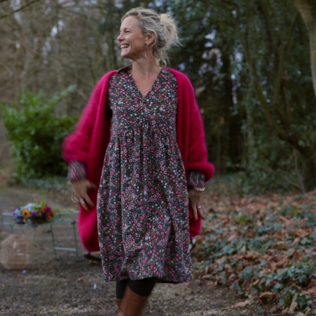 Quintessence - Robe Edonie coupe midi - Velours milleraies champêtre