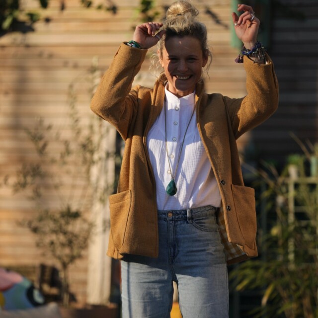 Quintessence - Veste Faustine - toile texturée ocre