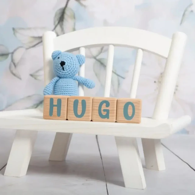 LouYou - 4 Cubes en Bois de 5cm x 5cm + 55 Stickers gris