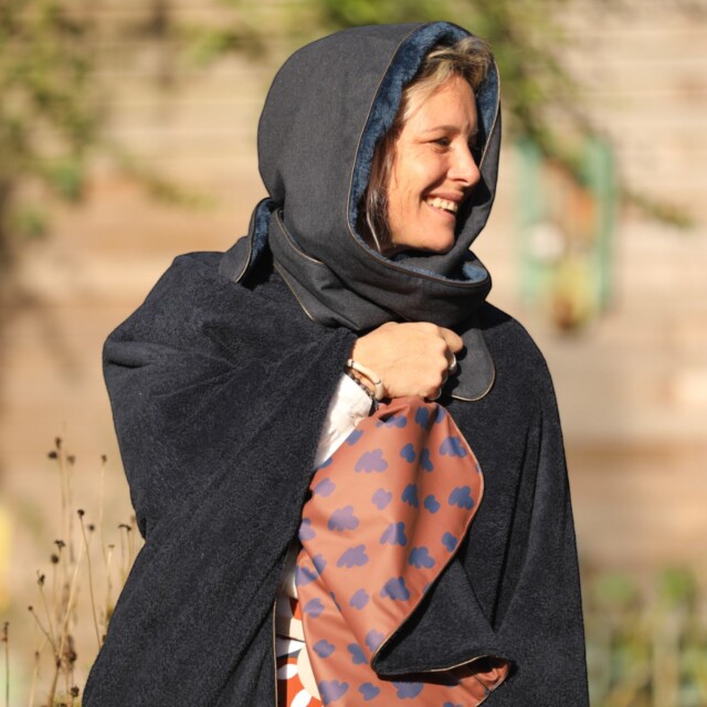 Quintessence - Capuche Rosalie –  Flanelle bleu ardoise/polaire bleu océan