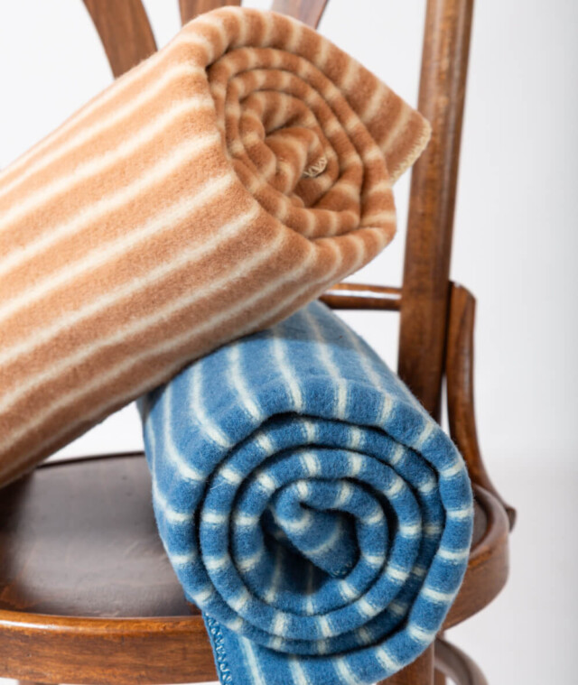 Ardelaine - Plaid tricoté en laine mérinos- Coloris rayés