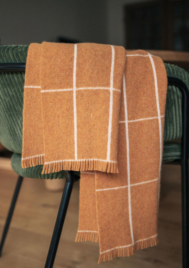 Echarpe Brit Ocre par la marque Montlimart Montlimart - Echarpe Brit Ocre