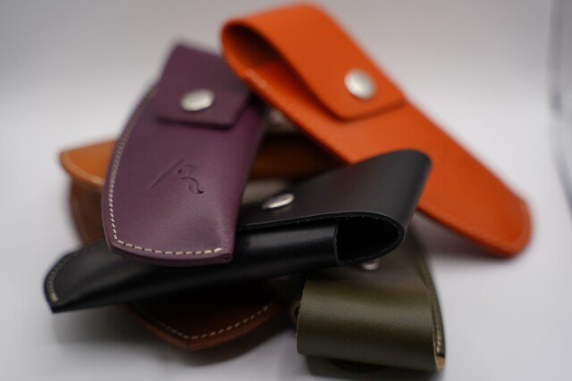 L'Atelier Rosie - Étuis en cuir Le Solen Noir