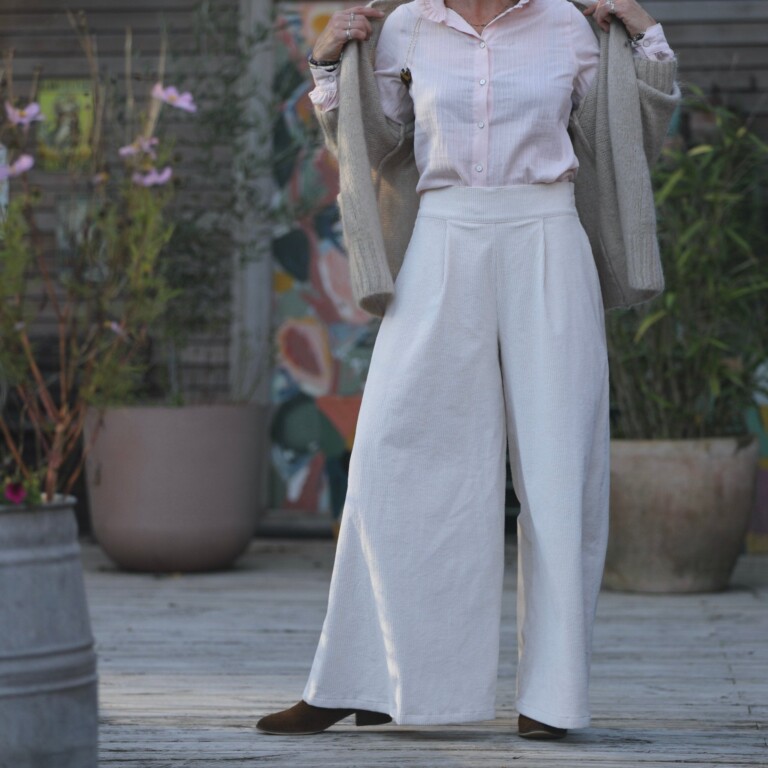 Quintessence - Jupe culotte Arielle en velours côtelé ivoire