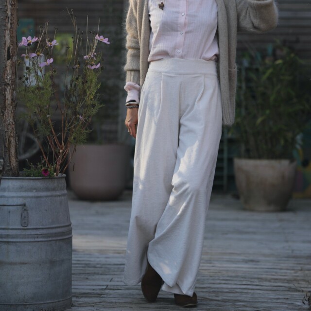 Quintessence - Jupe culotte Arielle en velours côtelé ivoire