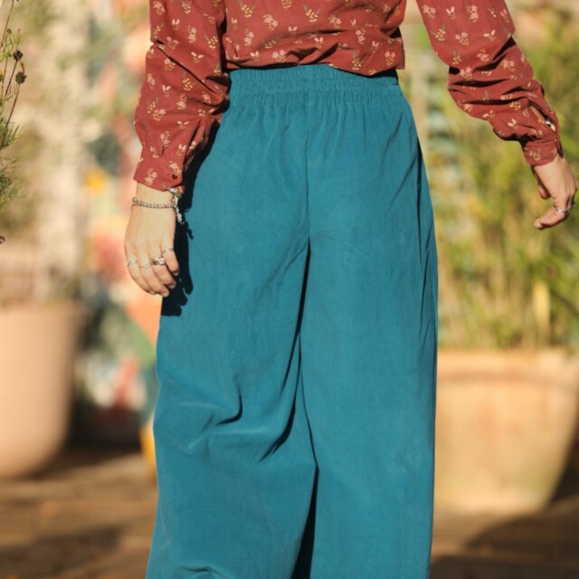 Quintessence - Jupe culotte Arielle en velours milleraies canard