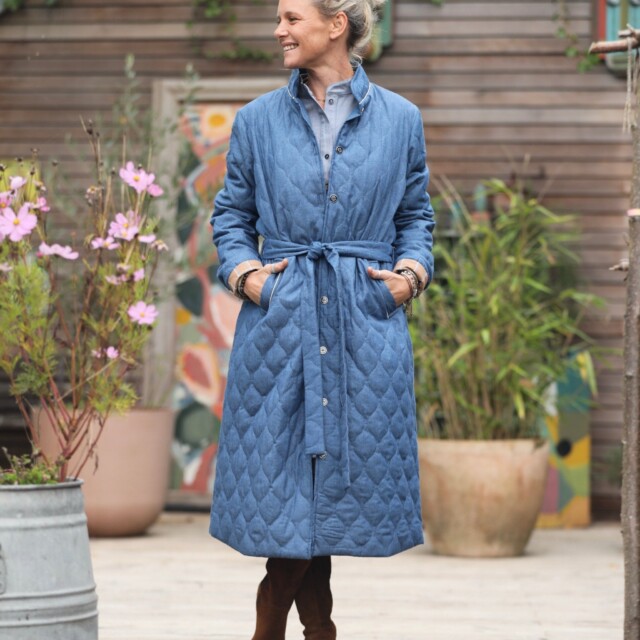 Quintessence - Manteau Paul long – jean bleu matelassé