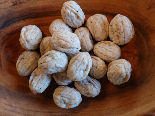 Ollioz-savon-noix-forme-unique