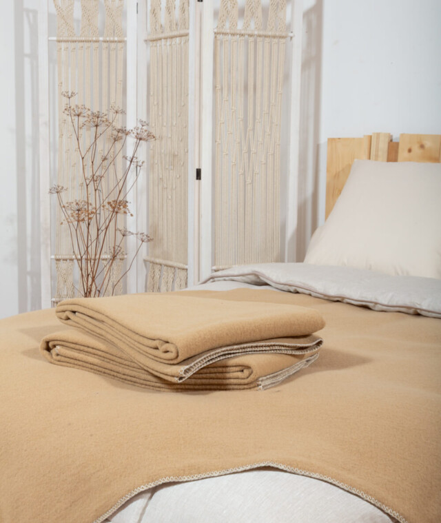 Ardelaine - Plaid tricoté en laine