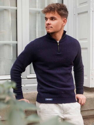 Pull Camionneur en Laine Homme Marine – Made in France par la marque Maison Tricolore Maison Tricolore - Pull Camionneur en Laine Homme Marine – Made in France