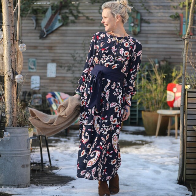 Robe Isis – crèpe de viscose Solaria par la marque Quintessence Quintessence - Robe Isis – crèpe de viscose Solaria