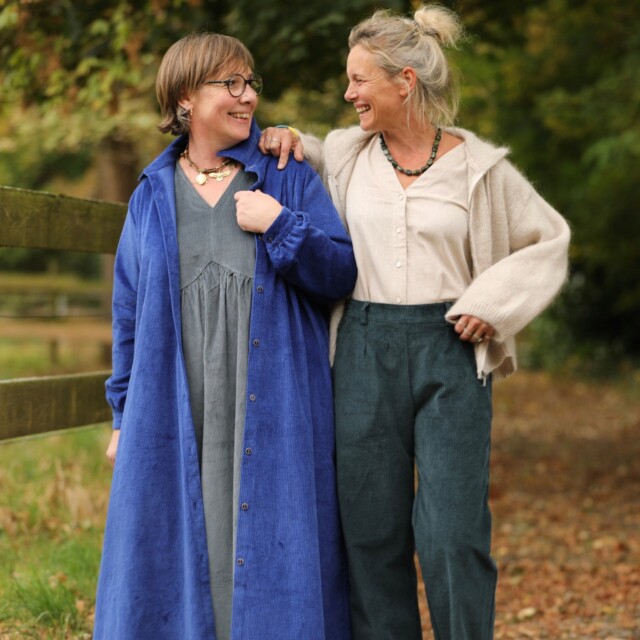 Quintessence - Robe Pensée - Velours côtelé bleu majorelle