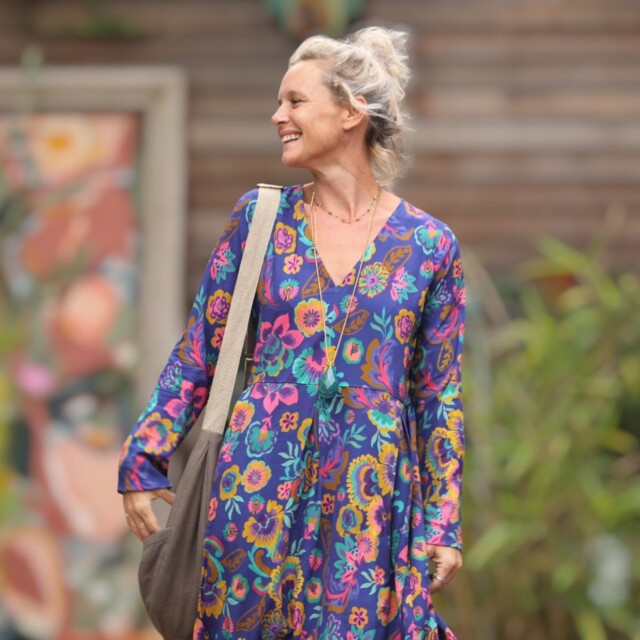 Quintessence - Robe Romane - viscose Explosion Florale