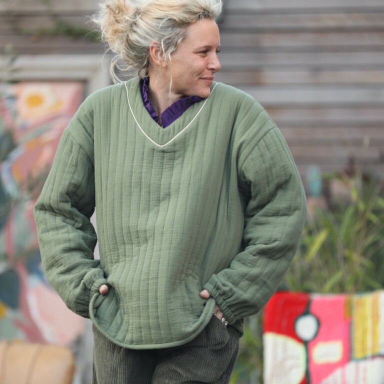 Quintessence - Sweat Gustave - double gaze de coton matelassé vert ortie/ envers fleuri