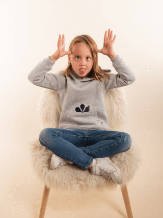 Maison Tricolore - Le sweat à capuche mixte enfant – Confortablement Français
