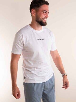 L’incontournable T-shirt Français Homme – Blanc par la marque Maison Tricolore Maison Tricolore - L’incontournable T-shirt Français Homme – Blanc