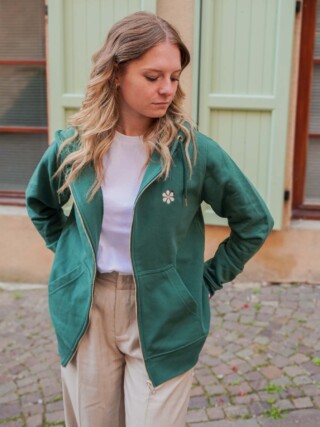La Veste Zippée Française Femme – Vert par la marque Maison Tricolore Maison Tricolore - La Veste Zippée Française Femme – Vert
