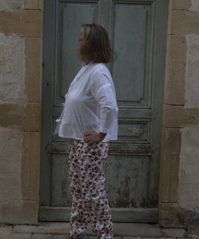 Fleurs Pois & Cie - Pantalon de pyjama femme et/ou de ville - Rouge/Blanc/vert foncé/vert clair