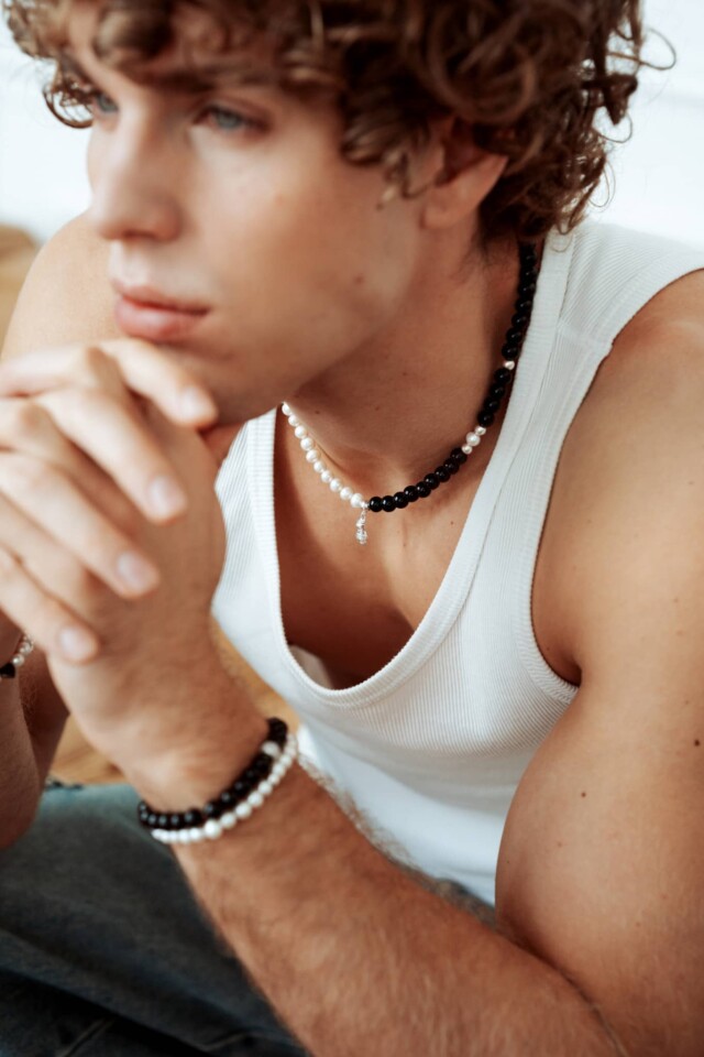 NEIJE - Collier Fight Perles d’eau douce et Onyx