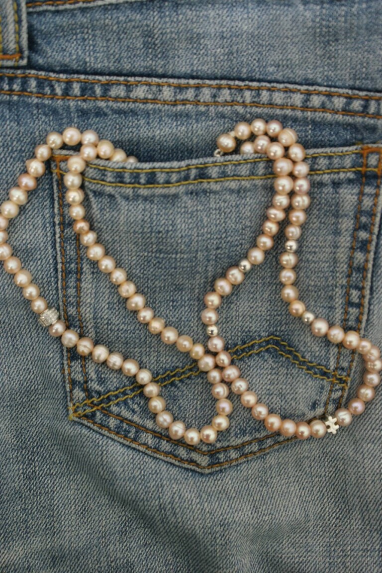 NEIJE - Collier Nana Perles d'eau douces Roses et Plaqué Or Blanc